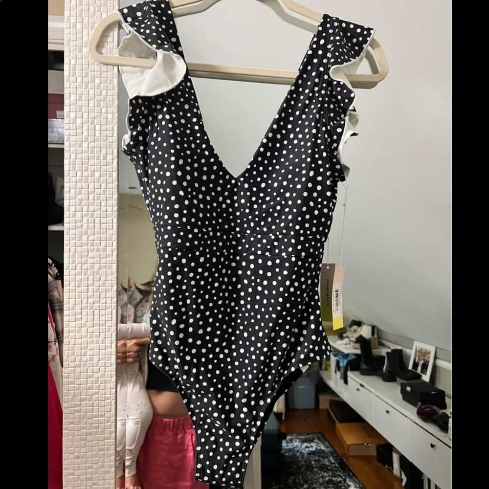 SUMMERSALT RUFFLE BACKFLIP SIZE 6